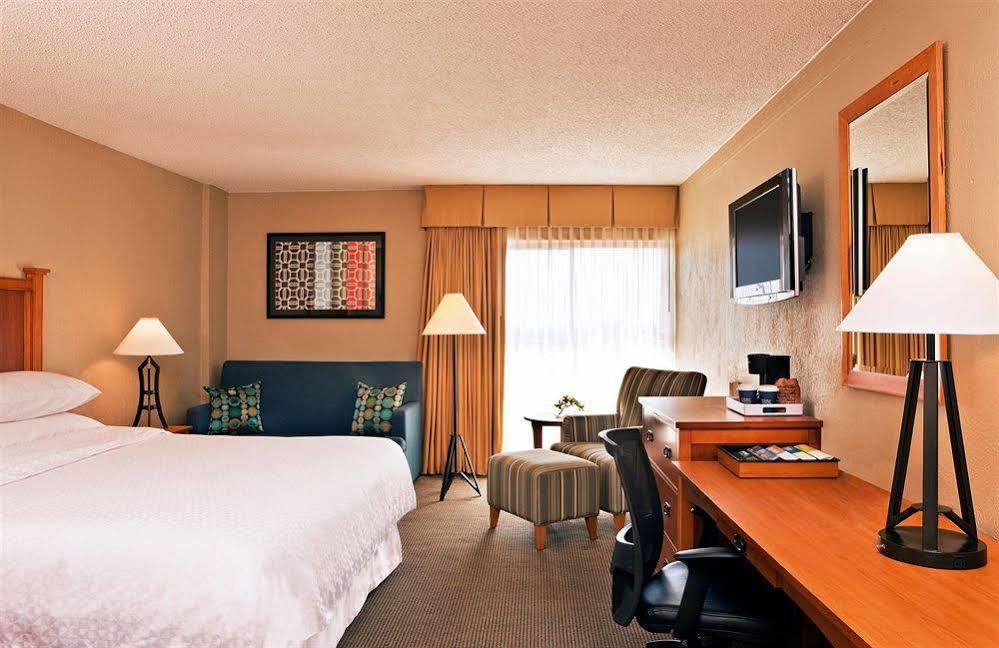 วินด์แฮม การ์เดน นิวออร์ลีนส์ แอร์พอร์ต Hotel เมเทรี ภายนอก รูปภาพ